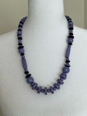 Vintage purple acrylic geometric bead necklace long 28”